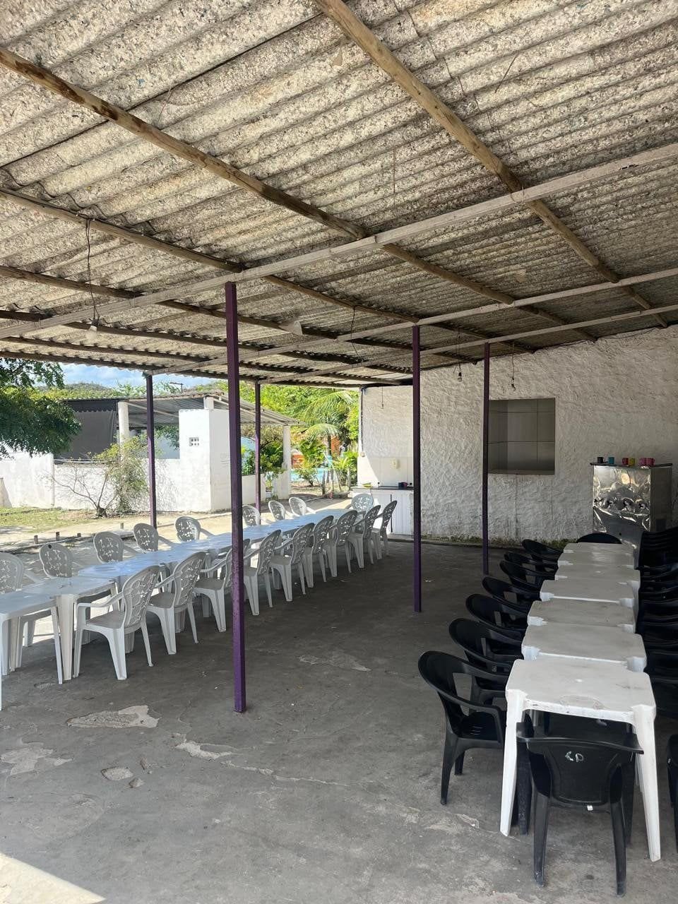 Área de refeições e acolhimento da clínica