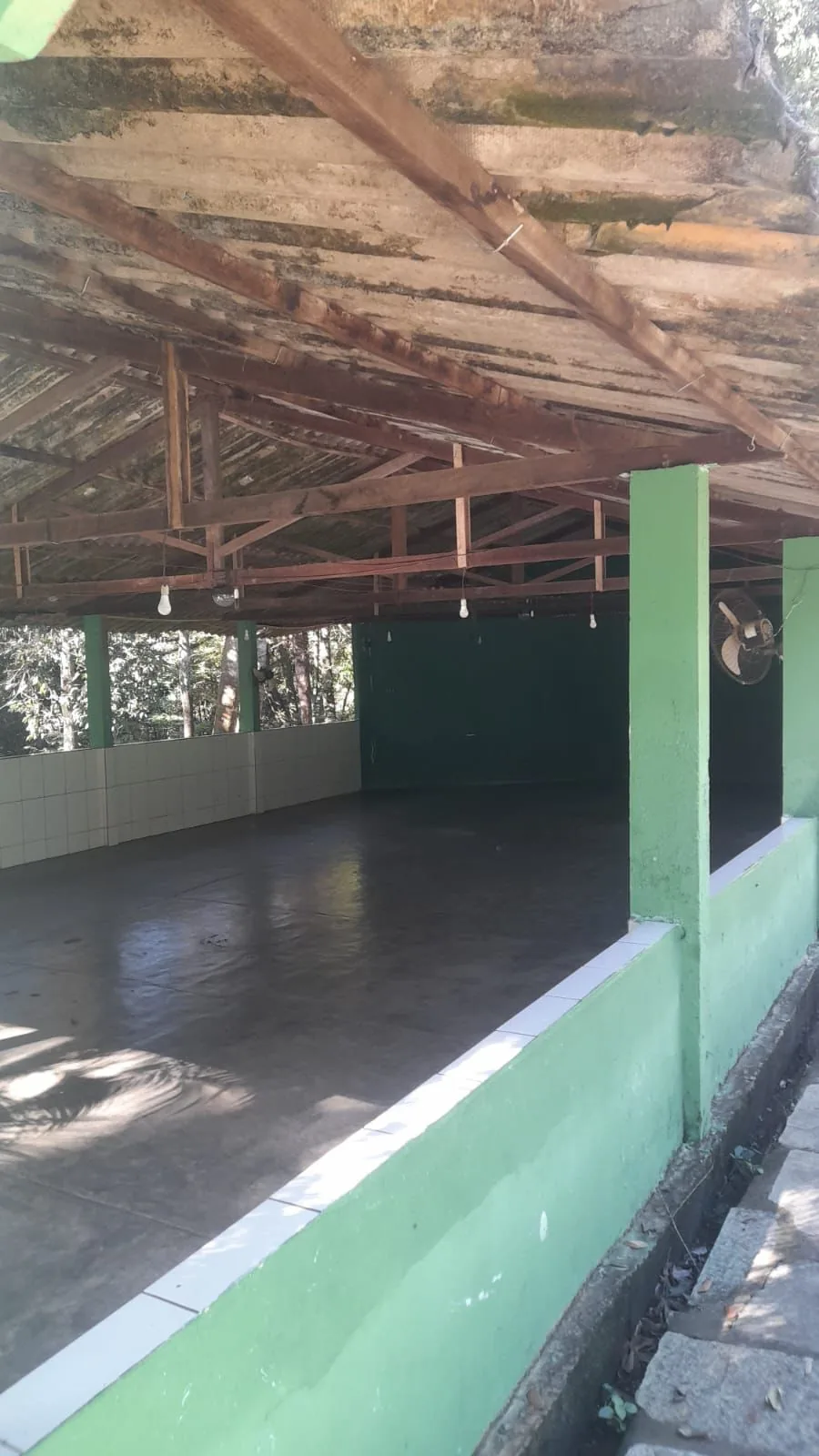 Espaço coberto para atividades e convivência no Green Park